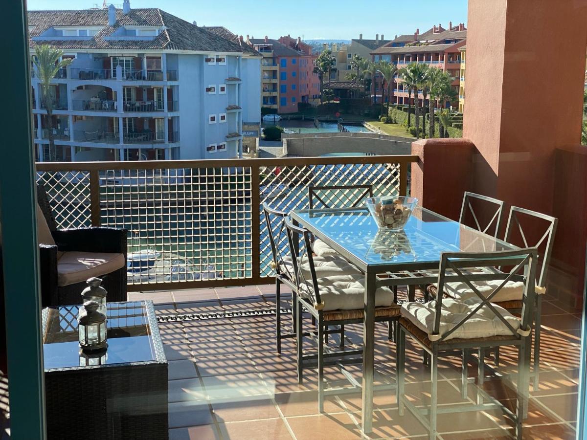 Apartamento Con Terraza Sobre La Marina De Sotogrande 圣罗克 外观 照片