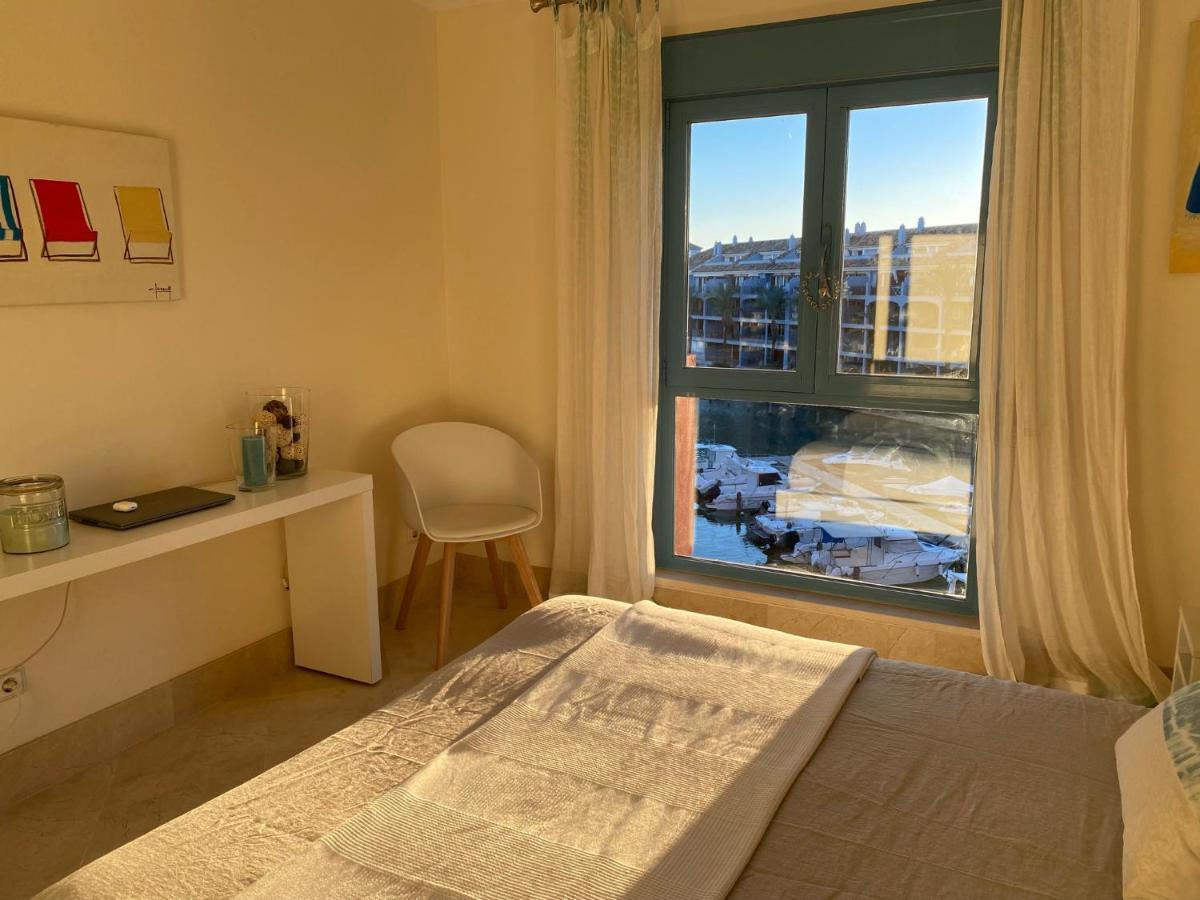 Apartamento Con Terraza Sobre La Marina De Sotogrande 圣罗克 外观 照片