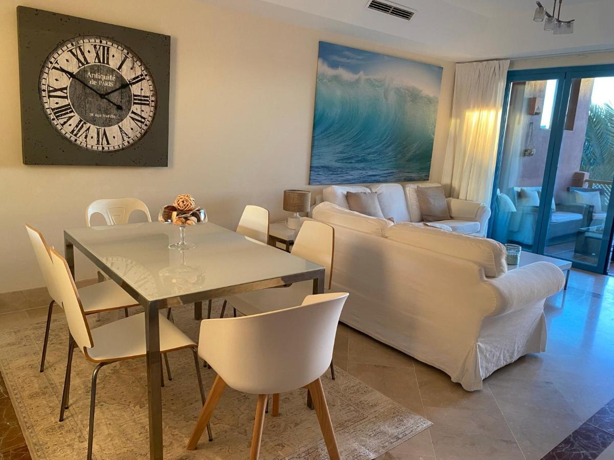 Apartamento Con Terraza Sobre La Marina De Sotogrande 圣罗克 外观 照片