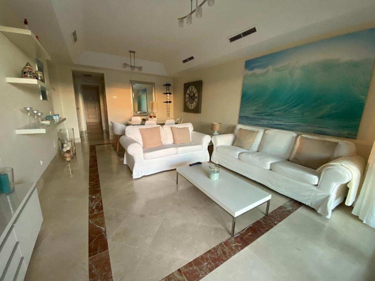 Apartamento Con Terraza Sobre La Marina De Sotogrande 圣罗克 外观 照片