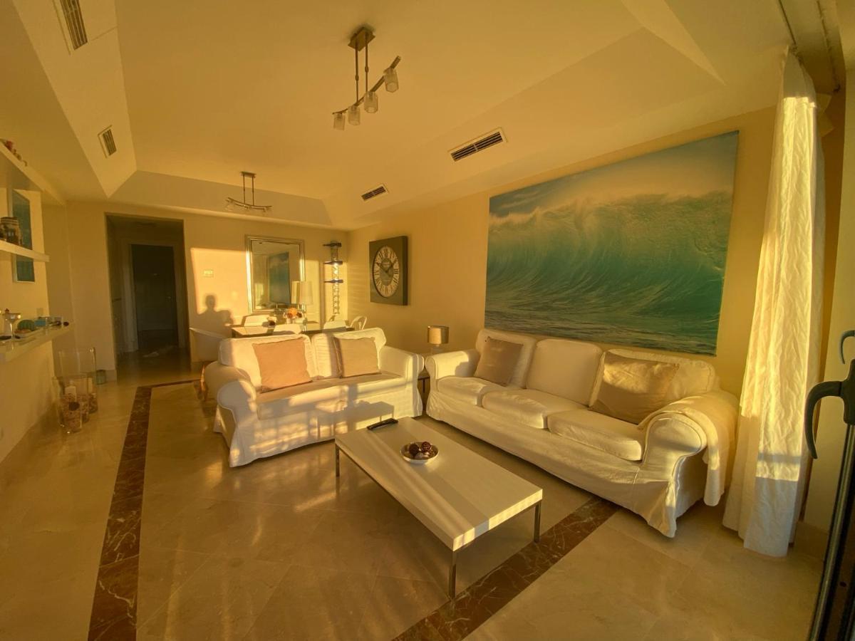Apartamento Con Terraza Sobre La Marina De Sotogrande 圣罗克 外观 照片