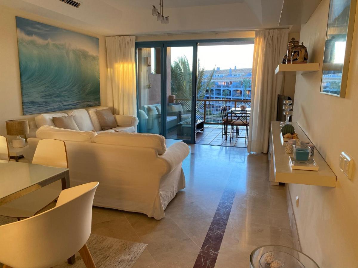 Apartamento Con Terraza Sobre La Marina De Sotogrande 圣罗克 外观 照片