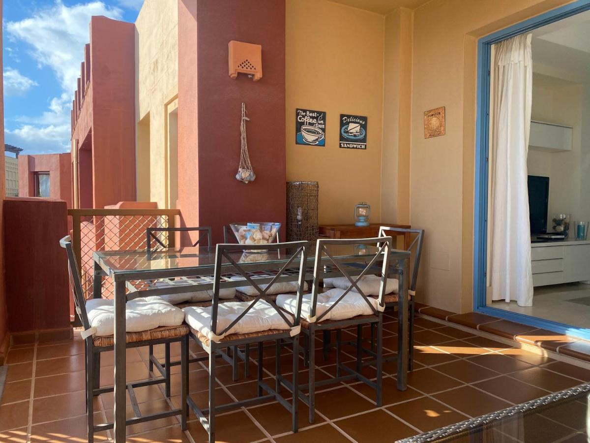 Apartamento Con Terraza Sobre La Marina De Sotogrande 圣罗克 外观 照片